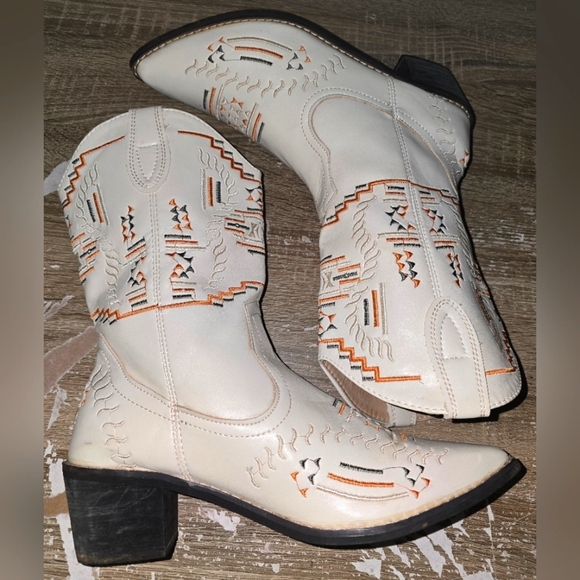 Western Embroidered Cream Cowboy Cowgirl Boots Mid Calf Women's EU 39 US 8.5 - Picture 7 of 12